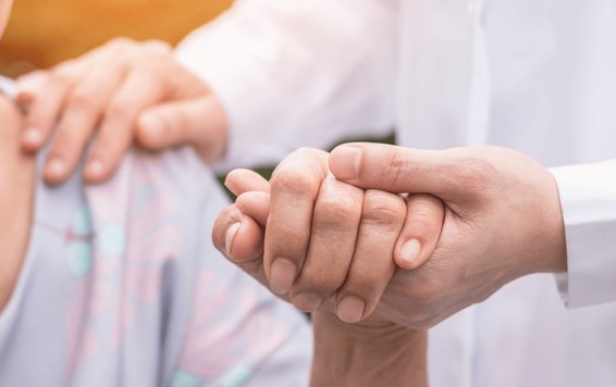 4 Expert Tips for Caring for Someone With Alzheimer’s
