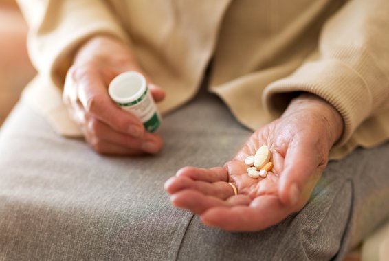 4 Tips for Managing Medication